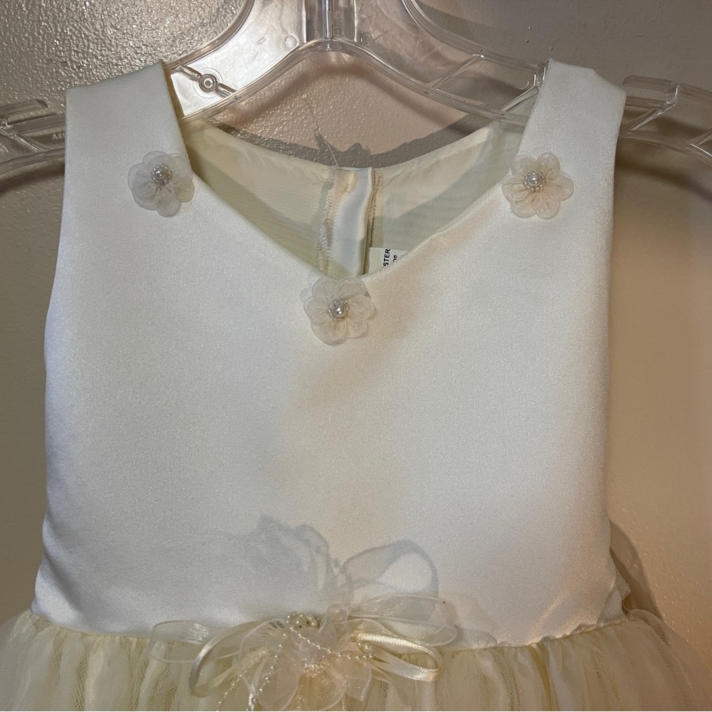 Flower Girl Dress Wedding Formal Ivory Size 4 Excellent Condition! - Picture 5 of 9